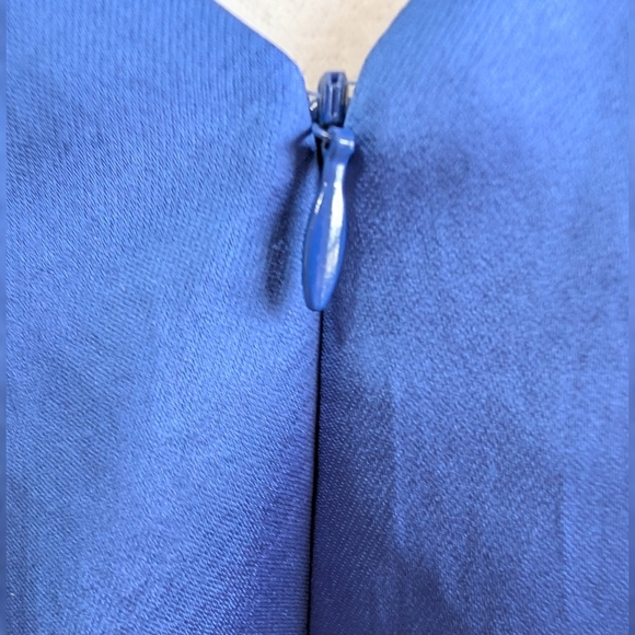 Trina Turk Amuse Blue Satin Short Sleeve Dress Size 8  Like New - Picture 10 of 12